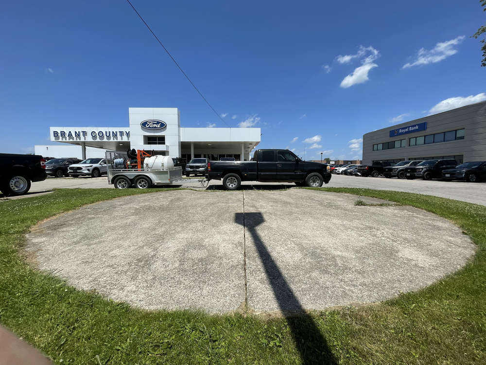 Top Quality Patio Cleaning Performed in Brantford Ontario 